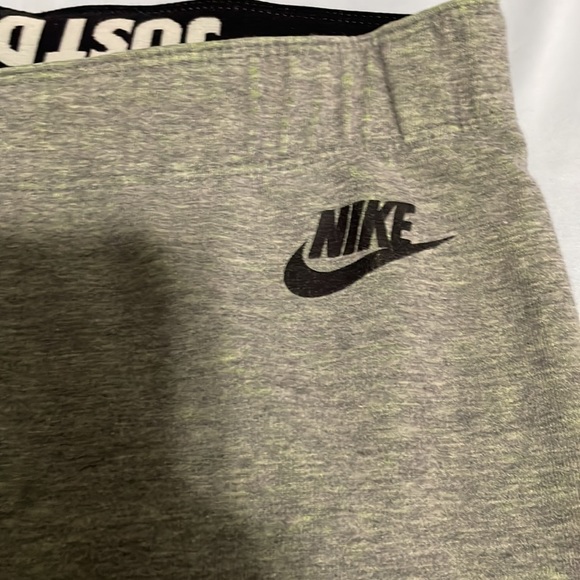 Nike leggings - Picture 2 of 5